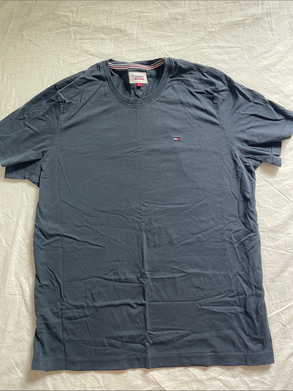 Tommy Hilfiger Men's Dark Navy Crew Tee with Chest Logo